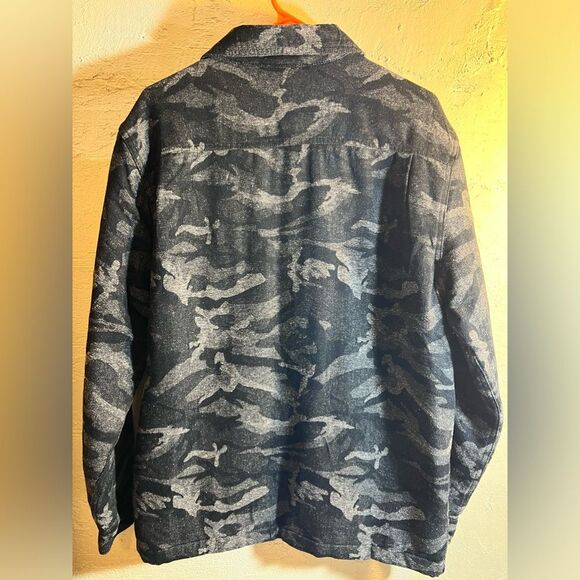 Camo Utility/Barn Jacket NWT quilted inside by Sonoma Retails $100 - Picture 7 of 13